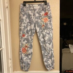 Sundance Gray Camouflage Pants with Floral Detail